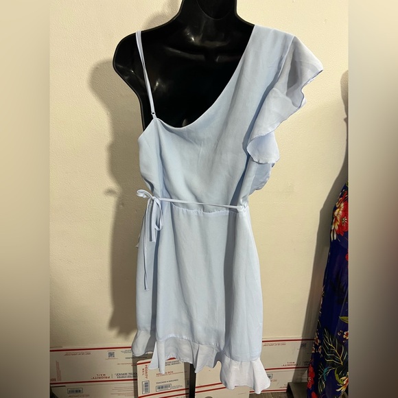 Superdown areanna wrap dress Light Blue Ruffle Wrap Dress - Picture 6 of 13